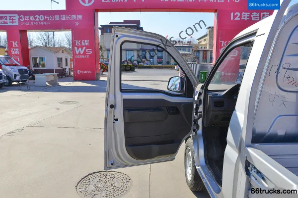 Wuling Rongguang New Card Extended Comfort 1.8L 125 hp 4X2(6 wheels) Gasoline 3.3m single-row flatbed micro truck (China VI) Cab (1) | 86Tru