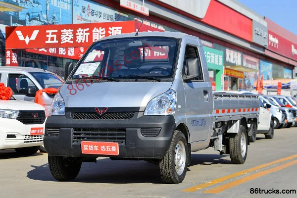Wuling Rongguang Mini Truck Extended Basic 1.5L 102 hp 4X2(6 wheels) Gasoline 2.96m single-row flatbed mini truck Exterior (3) | 86Trucks