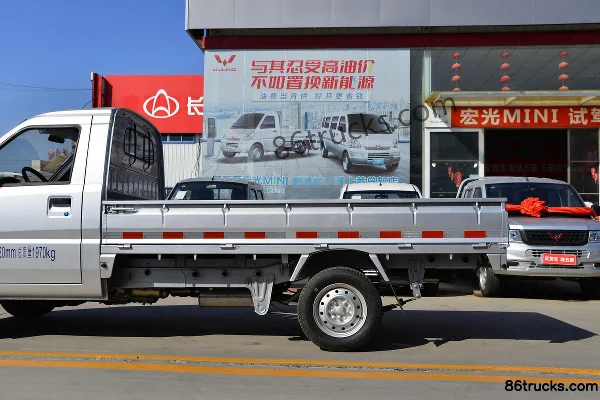 Wuling Rongguang Mini Truck Extended Basic 1.5L 102 hp 4X2(6 wheels) Gasoline 2.96m single-row flatbed mini truck Body (2) | 86Trucks