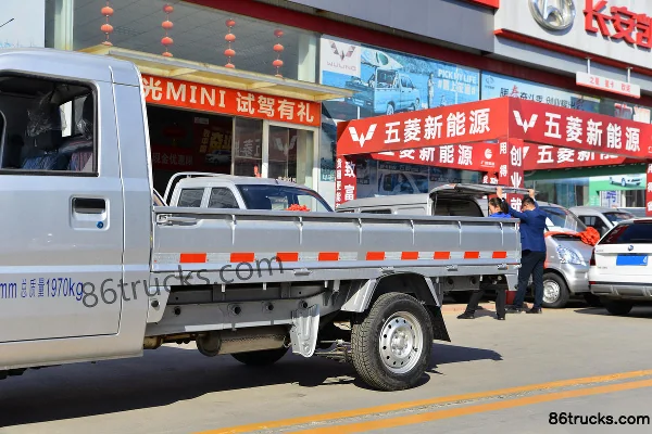 Wuling Rongguang Mini Truck Extended Basic 1.5L 102 hp 4X2(6 wheels) Gasoline 2.96m single-row flatbed mini truck Body (1) | 86Trucks