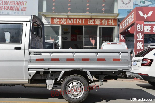 Wuling Sunshine 2010 Practical II Short Body 82hp 1.1L Minibus (2) | 86Trucks
