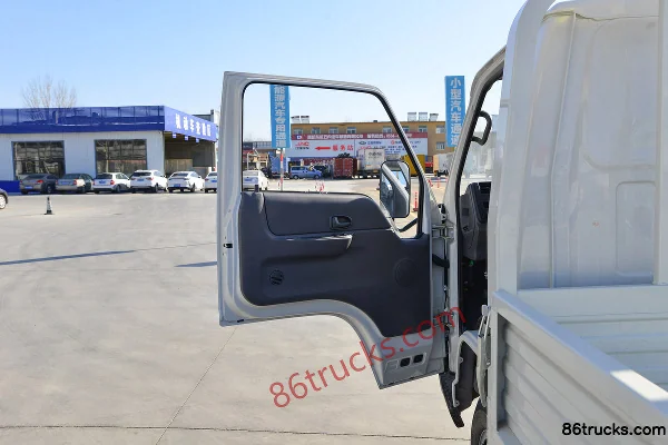 JMC Shunwei petit camion 143ch 4X2(6 roues) 3,7m porteur plateau simple cabine (China VI) (freins pneumatiques) (1) | 86Trucks