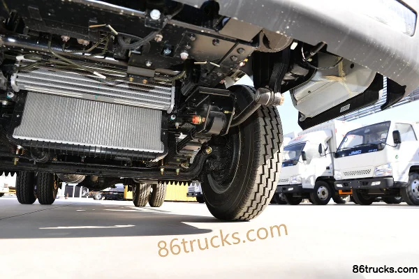 JMC Shunwei Light Truck 143hp 4X2(6 wheels) 3.85m single-row van light truck (China VI) (hydraulic brake) Chassis (3) | 86Trucks