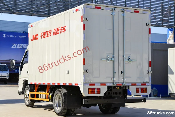 JMC Shunwei Light Truck 143hp 4X2(6 wheels) 3.85m single-row van light truck (China VI) (hydraulic brake) Body (3) | 86Trucks