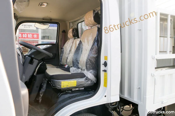 Foton Aoling New Jieyun 132hp 4X2(6 wheels) 4.17m Single Row Stake Truck (China VI) Cab (2) | 86Trucks
