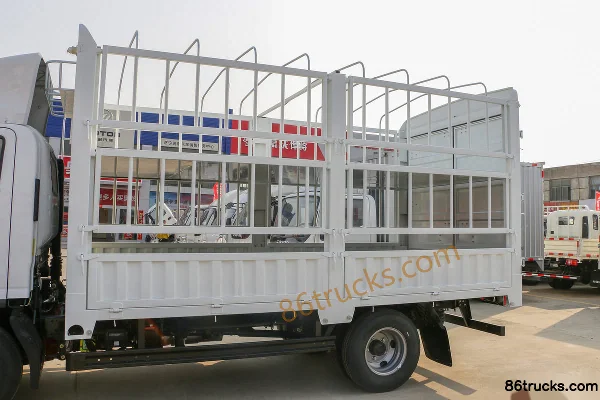 Foton Aoling New Jieyun 132hp 4X2(6 wheels) 4.17m Single Row Stake Truck (China VI) Body (1) | 86Trucks
