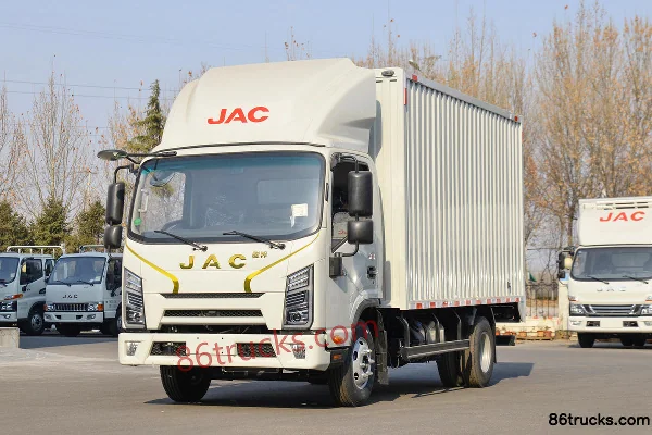 JAC Junling S6 Comfort Edition 2.5L Diesel 160hp 4X2(6 wheels) Fast Gear 8-Speed 3.82m Semi-Cab Cargo Truck Exterior (3) | 86Trucks