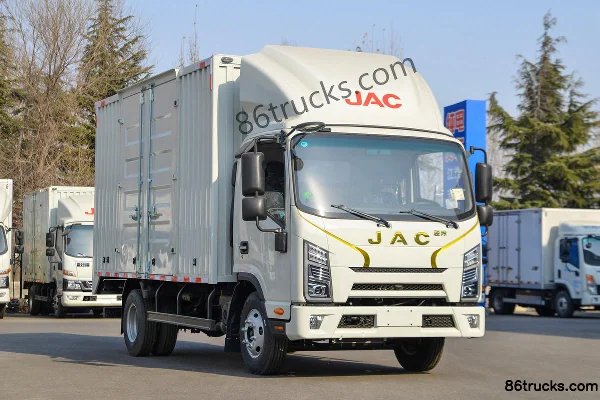 JAC Junling S6 Comfort Edition 2.5L Diesel 160hp 4X2(6 wheels) Fast Gear 8-Speed 3.82m Semi-Cab Cargo Truck Exterior