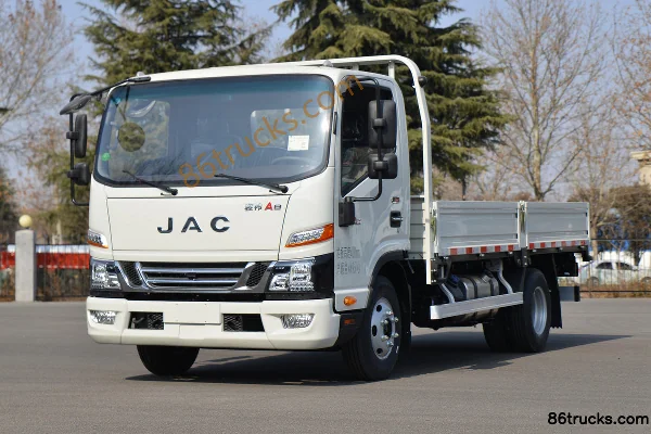 JAC Junling A8 160hp 4X2(6 wheels) 4.18m Single Row Flatbed Light Truck (China VI) Exterior (3) | 86Trucks