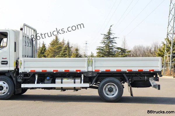 JAC Junling A8 160hp 4X2(6 wheels) 4.18m Single Row Flatbed Light Truck (China VI) Body (2) | 86Trucks