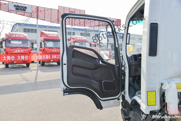 JAC Junling A8 160hp 4X2(6 wheels) 4.12m Single Row Van Light Truck (China VI) Cab (1) | 86Trucks