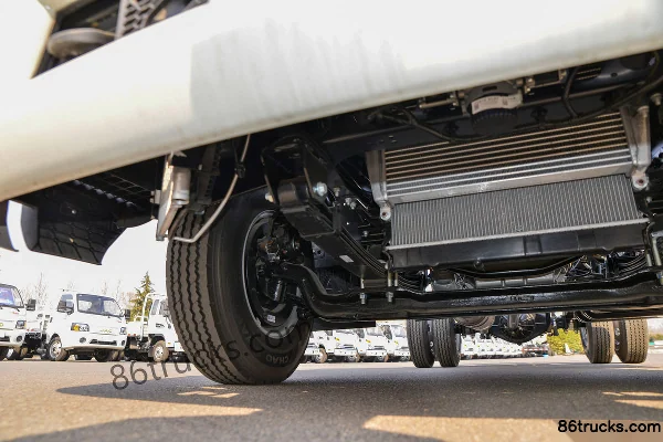 JAC Junling A8 160hp 4X2(6 wheels) 4.12m Single Row Van Light Truck (China VI) Chassis (2) | 86Trucks