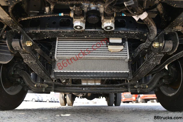 Foton Aoling Xin Jieyun 150 ch 4X2(6 roues) camion léger à ridelles à cabine simple 4,17 m (China VI) Châssis (1) | 86Trucks