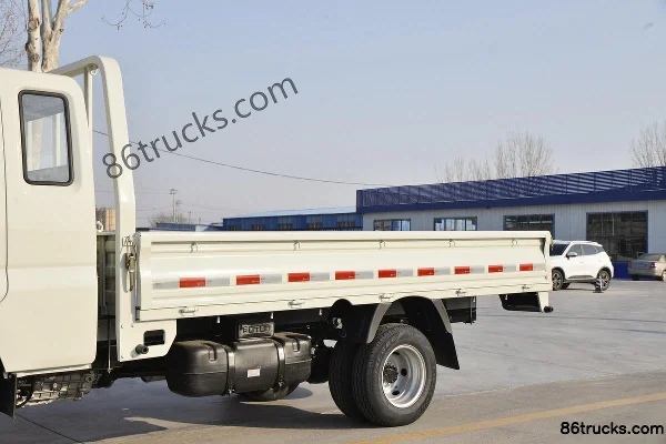 Foton Xiangling M2 Luxury 1.5L 143hp 4X2(6 wheels) Gasoline 3.3m Half Row Flatbed Mini Truck Body (1) | 86Trucks