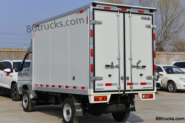 Foton Times Yu Ling VQ1 1.2L 91hp 4X2(6 wheels) gasoline 3.05m single-row van micro truck (China VI) Body (3) | 86Trucks