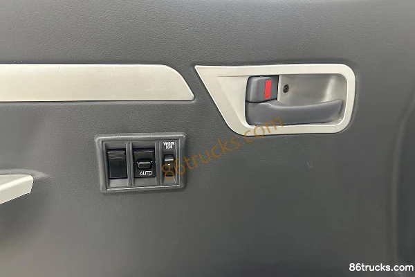 King Long Longyao 8 3.5T 5.2m Pure Electric Enclosed Van (Flat Roof) 41.86kWh Cab (1) | 86Trucks