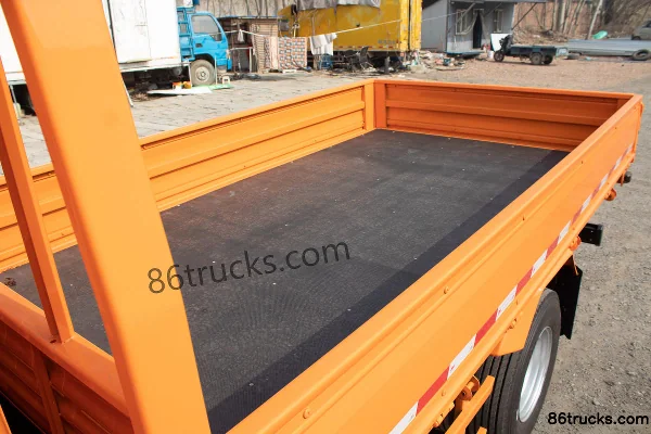 Qingling Isuzu EV100 3.235m Double Row Pure Electric Panel Light Truck 89.12kWh 4X2(6 wheels) Body (2) | 86Trucks