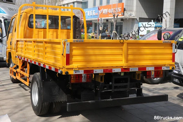 JMC Shunwei châssis étroit version renforcée 127 ch 4X2(6 roues) 3,25 m camion porteur à plateau double cabine (China VI) (freins hydrauliqu