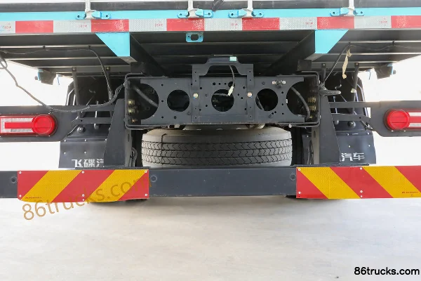 Feidi W7 220hp 4X2(6 wheels) 6.8m semi-pen stake truck (China VI) Chassis (1) | 86Trucks