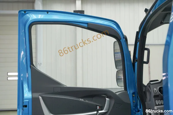 Feidi EW5 4.5T 4.18m Single Row Pure Electric Flatbed Light Truck 100.27kWh 4X2(6 wheels) Interior (2) | 86Trucks