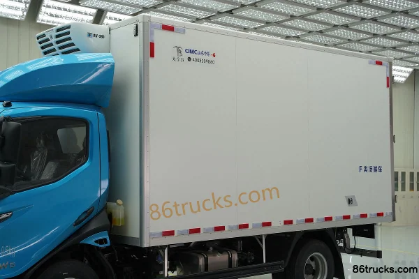 Feidi W5 160hp 4X2(6 wheels) 4.085m refrigerated truck (6-speed) Body (1) | 86Trucks