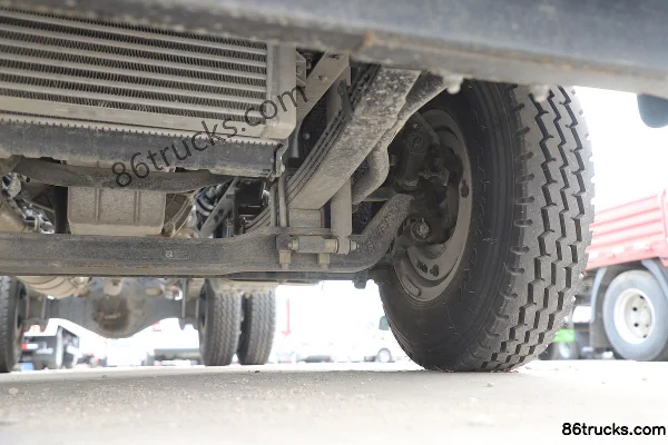 Foton Dajingang ES3 150 hp 4X2(6 wheels) 3.8m Dump Truck Chassis (3) | 86Trucks