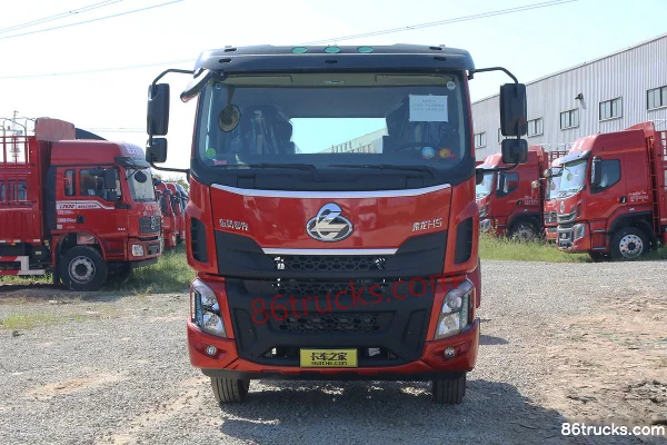 Dongfeng Liuqi Chenglong H5 270 hp 6X4(10 wheels) Water Sprinkler Truck Chassis Exterior