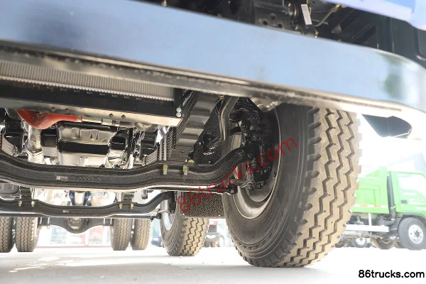 Foton Times Leader ES5 240hp 6X2(8 wheels) 6.8m Flatbed Cargo Truck (Fast Gear 8-speed) Chassis (3) | 86Trucks