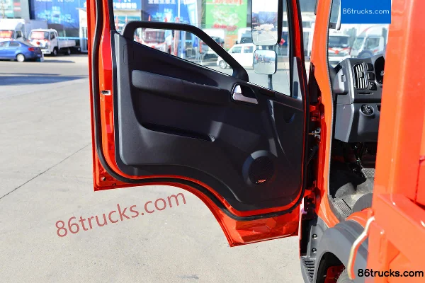 FAW Jiefang J6F 150hp 4X2(6 wheels) 4.2m Single Row Stake Light Truck (China VI) Cab (2) | 86Trucks