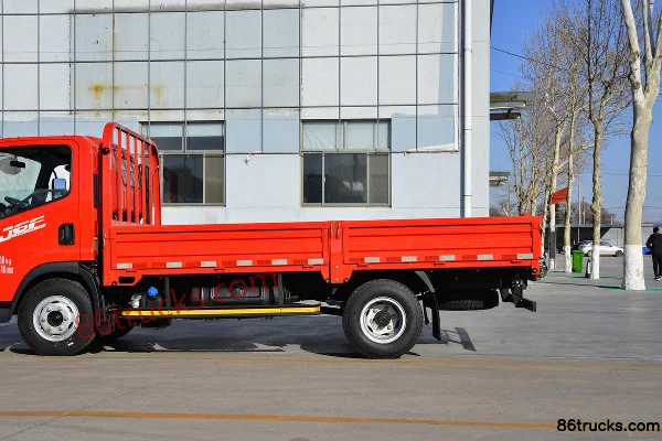 FAW Jiefang J6F 150hp 4X2(6 wheels) 4.2m Single Row Stake Light Truck (China VI) Body (2) | 86Trucks