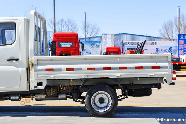 Foton Xiangling M1 Deluxe 1.6L 122hp 4X2(6 wheels) Gasoline 2.55m Double Row Flatbed Mini Truck Body (2) | 86Trucks
