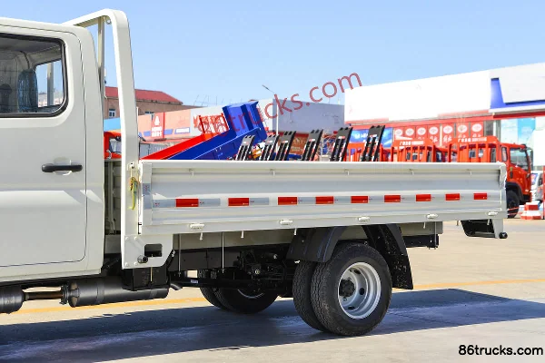 Foton Xiangling M2 Confort 1,6L 122 ch 4X2(6 roues) essence 3,1 m camion plateau double cabine Carrosserie (1) | 86Trucks