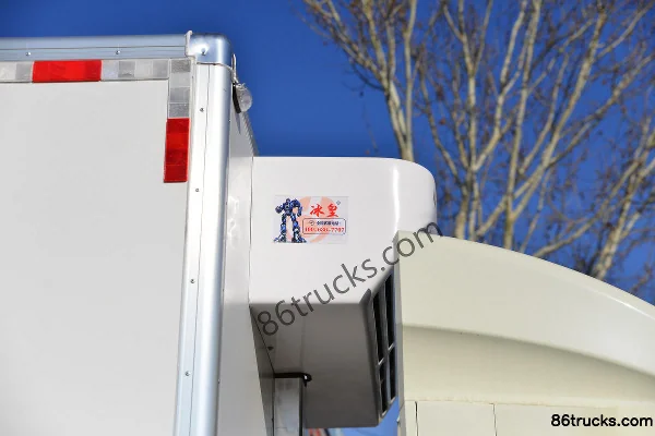 SHACMAN Commercial Vehicle Xuande Wing 9 150 hp 4X2(6 wheels) 4.15m refrigerated truck Body (3) | 86Trucks