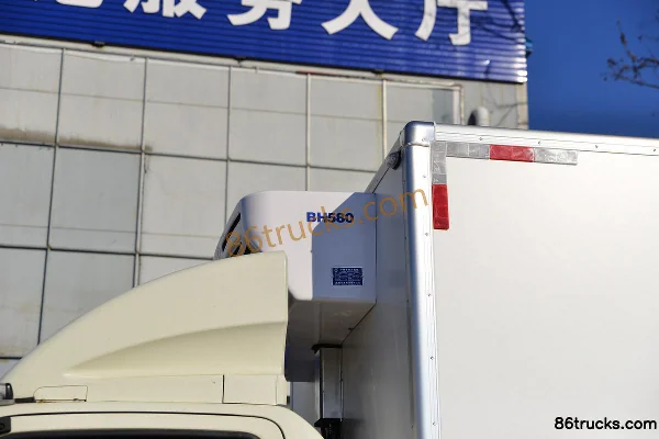 SHACMAN Commercial Vehicle Xuande Wing 9 150 hp 4X2(6 wheels) 4.15m refrigerated truck Body (2) | 86Trucks