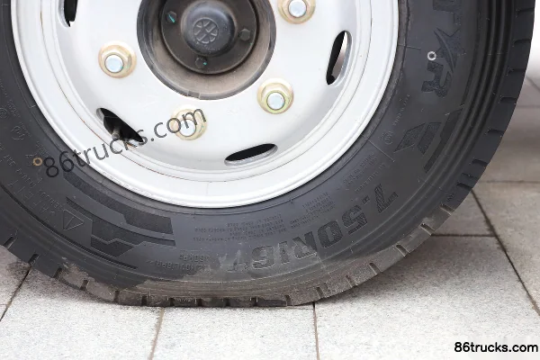 Sinotruk HOWO Hanjiang 160 ch 4X2(6 roues) camion à déchets de cuisine (marque Qingzhuan) Châssis (3) | 86Trucks