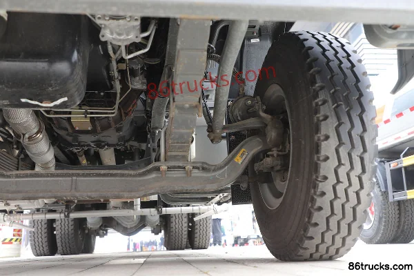 Sinotruk HOWO NX 310 hp 6X4(10 wheels) Multi-function Dust Suppression Truck (Tongyada Brand) Chassis (3) | 86Trucks