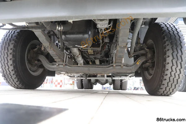 Sinotruk HOWO NX 310 hp 6X4(10 wheels) Multi-function Dust Suppression Truck (Tongyada Brand) Chassis (1) | 86Trucks