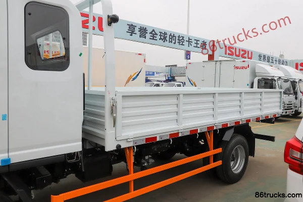 Jiangxi Isuzu Yifang EC7 Flagship 116ch 4X2(6 roues) 3,7m camion plateau à ridelles cabine avancée (frein hydraulique) Carrosserie (1) | 86T
