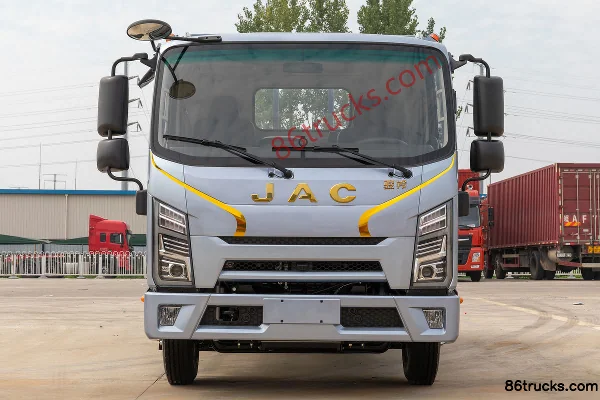 JAC Junling S6 140 ch 4X2(6 roues) 4,18 m cabine simple camion léger à plateaux (China VI) Extérieur (2) | 86Trucks