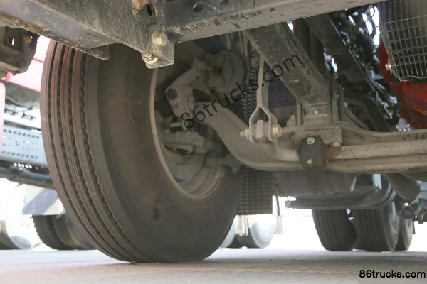 Foton AumanGTL Northern Edition 580hp 6X4(10 wheels) Tractor Truck (China VI) Chassis (2) | 86Trucks