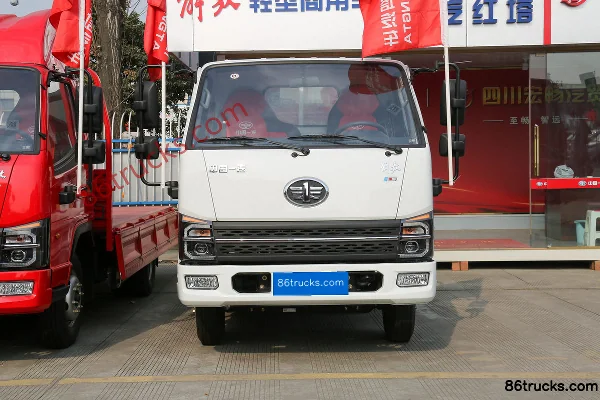 FAW Hongta FAW Jiefang Baling 102 hp 4X2(6 wheels) 3.02m single-row flatbed light truck (WLY 5-speed) Exterior (2) | 86Trucks