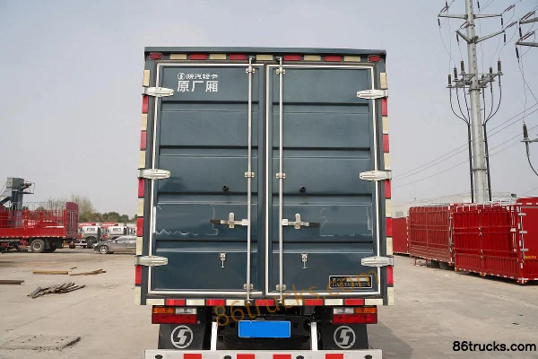 SHACMAN Light Truck Jindelong K1 Flagship 160 hp 4X2(6 wheels) 3.85m AMT automatic double-row stake truck Body (2) | 86Trucks