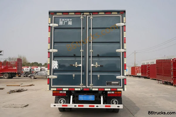 SHACMAN Light Truck Jindelong K1 Flagship 160 hp 4X2(6 wheels) 3.85m AMT automatic double-row stake truck Body (1) | 86Trucks