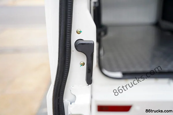Foton Times EV6 Fast & Slow Charge Edition 3.2T 2-Seat 4.89m Electric Panel Van 41.93kWh Cargo Box (3) | 86Trucks