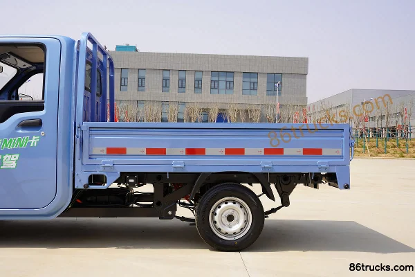 Leichi Ren T10 1.6T 1.75m Single Row Electric Flatbed Mini Truck 15.12kWh 4X2(6 wheels) Body (1) | 86Trucks