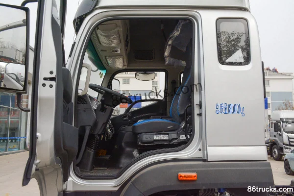 Foton Auhang R Pro 220 ch 4X2(6 roues) 6,8 m AMT automatique camion porteur à ridelles Cabine (3) | 86Trucks