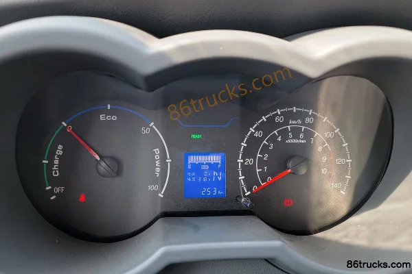 Ankai Shenqi T10EV Standard Edition 2.6T 3.01m Single Row Pure Electric Flatbed Micro Truck 38.64kWh 4X2(6 wheels) Interior (3) | 86Trucks