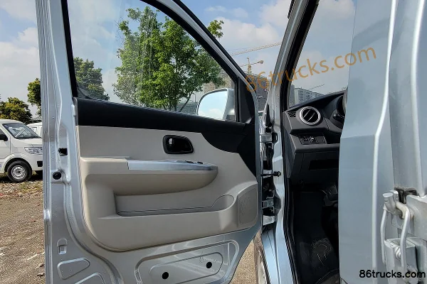 Ankai Shenqi T10EV Standard Edition 2.6T 3.01m Single Row Pure Electric Flatbed Micro Truck 38.64kWh 4X2(6 wheels) Interior (1) | 86Trucks