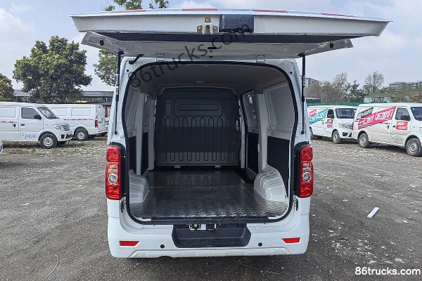 Changan Ruixing EM80 2023 2-Seat 4.805m Electric Flat-Top Rear-Hatch Panel Van 41.932kWh Body (1) | 86Trucks