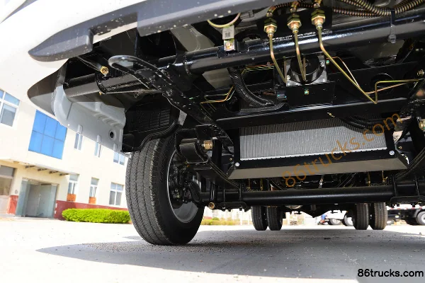 Kama Ruihang X1 2.0L 122 ch 4X2(6 roues) CNG 3,95 m camion plateau à ridelles cabine simple (China VI) Châssis (2) | 86Trucks
